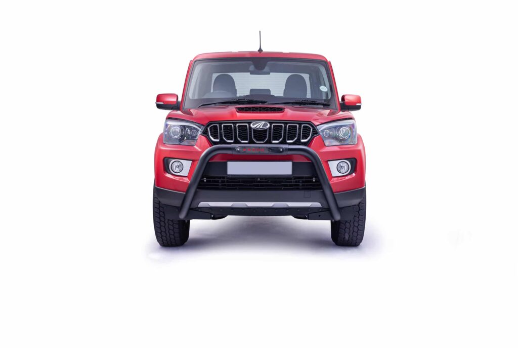 Mahindra-Karoo-front-view