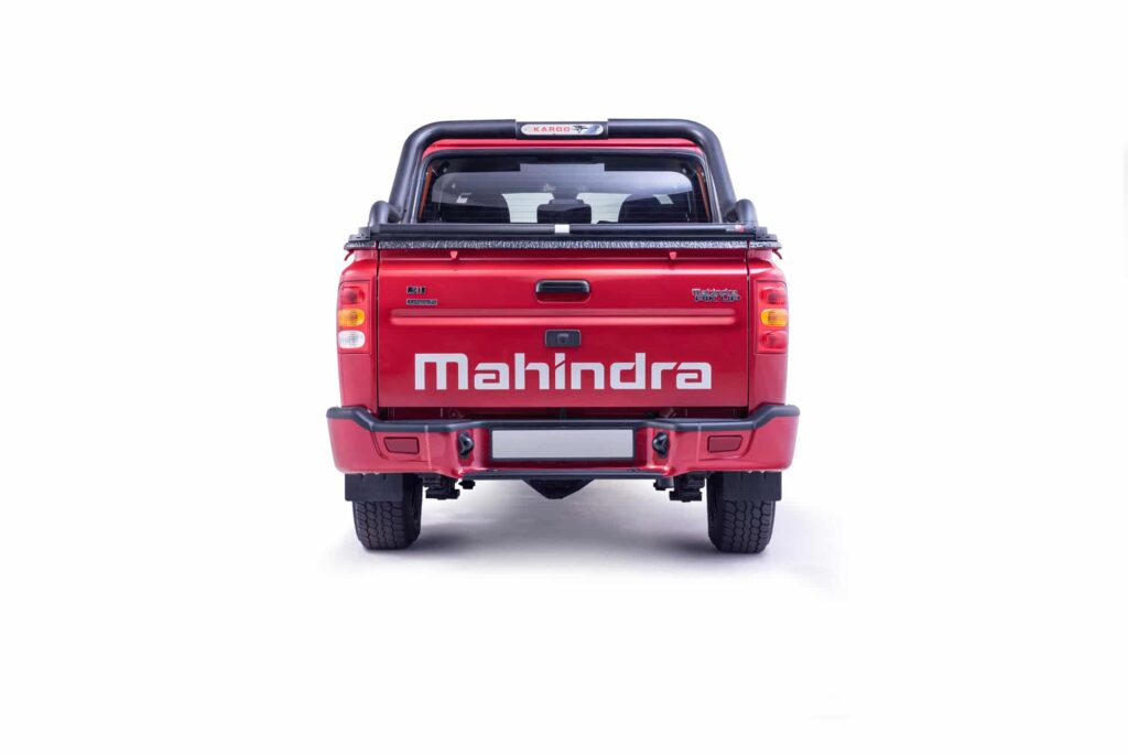 Mahindra-Karoo-rear-view